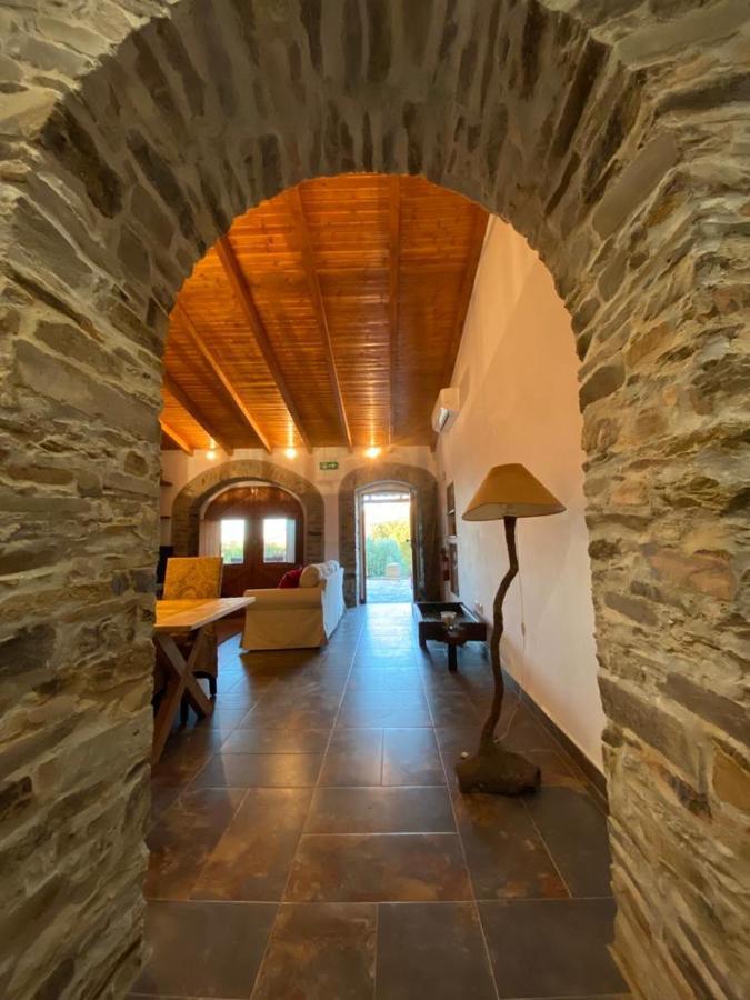 Corvatos Casas Do Monte Villa อัลโมโดวาร์ ภายนอก รูปภาพ