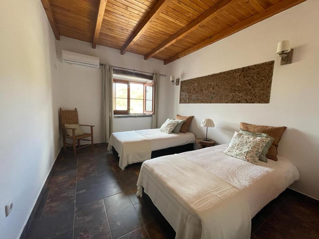 Corvatos Casas Do Monte Villa อัลโมโดวาร์ ภายนอก รูปภาพ